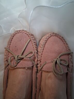 Women's Pink Suede Moccasin Slippers - Bow Accent